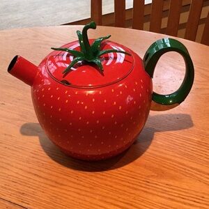 Vintage stainless steel strawberry teapot